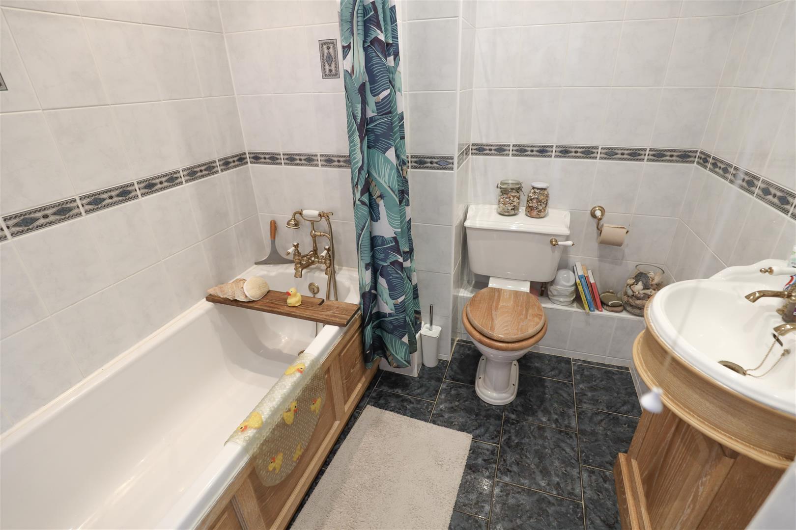 9 Y Graig, Craig Yr Eos Road, Ogmore By Sea, Vale Of Glamorgan, CF32 0QN